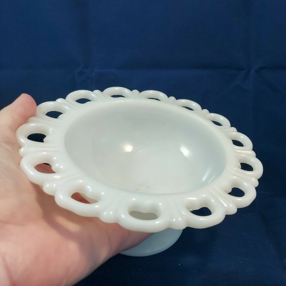 Vintage White Milk Glass Pedestal Footed Candy Dish Compote Bowl Lace Edge - Picture 5 of 7